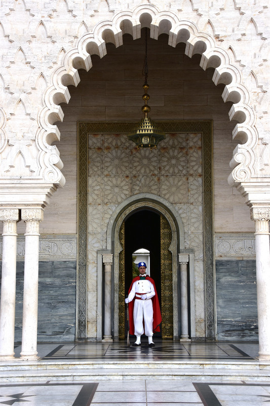 Royal guards, Mohammed V Mosaleum, Rabat