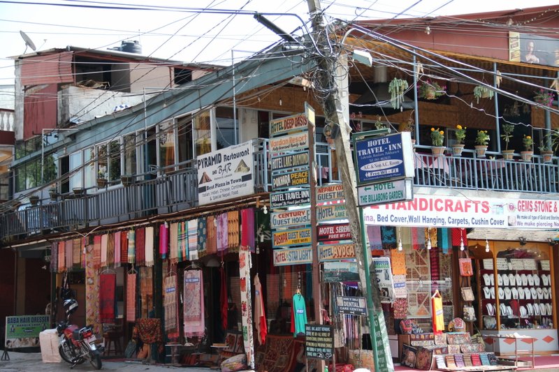 Pokhara High Street (1280x853)