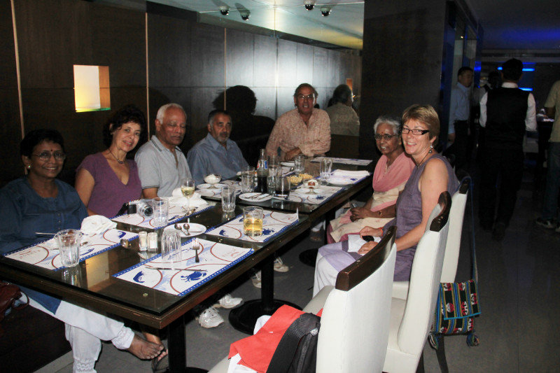 Dinner at Mahesh Seafood place - with Yogesh, Indie, Viju & Sadhana - Pune