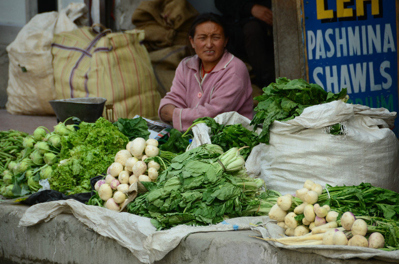 Sidewalk veg market