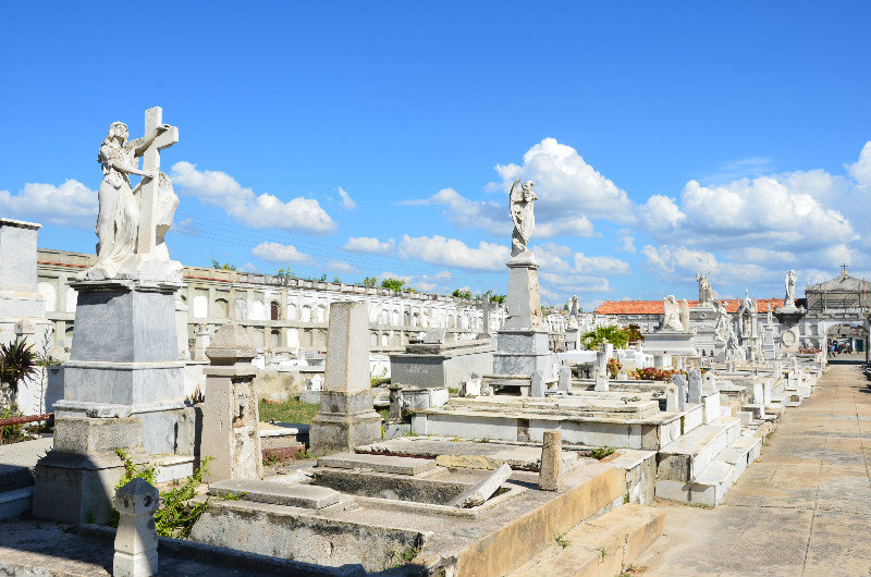 Le Reina Cemetery - Cienfuegos