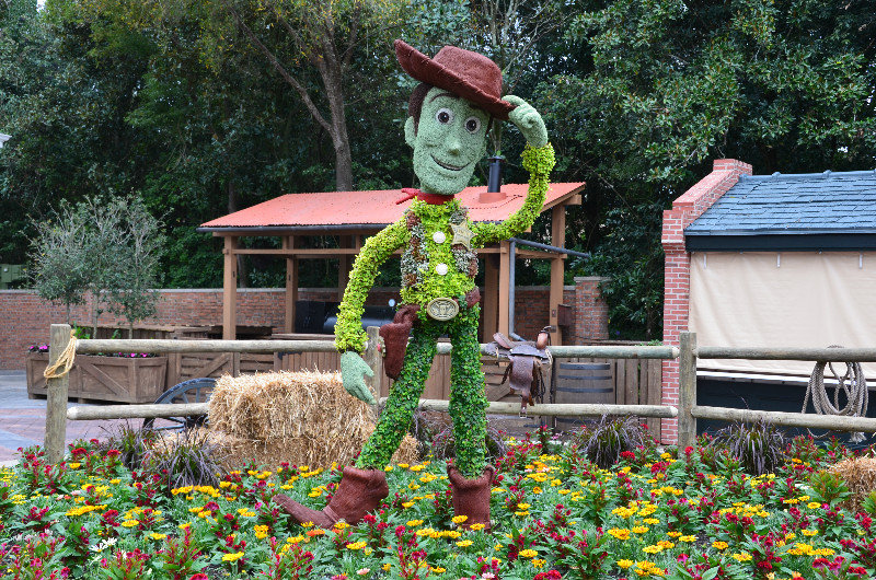 Woody to see Olive - Epcot