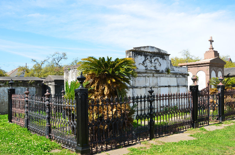 Lafayette Cemetery - Garden District
