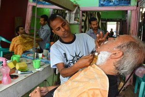 Needs must - M has a close shave in The Andamans. A great experience for just Rs60!