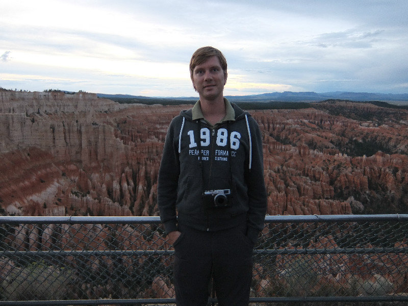 Overlooking the Bryce Canyon