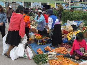 Quilotoa - vegetable market