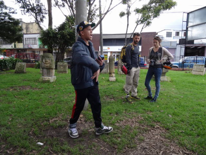 Bogota - rapper in the park
