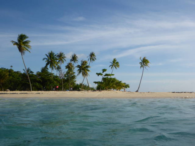 Maupiti - the Beach