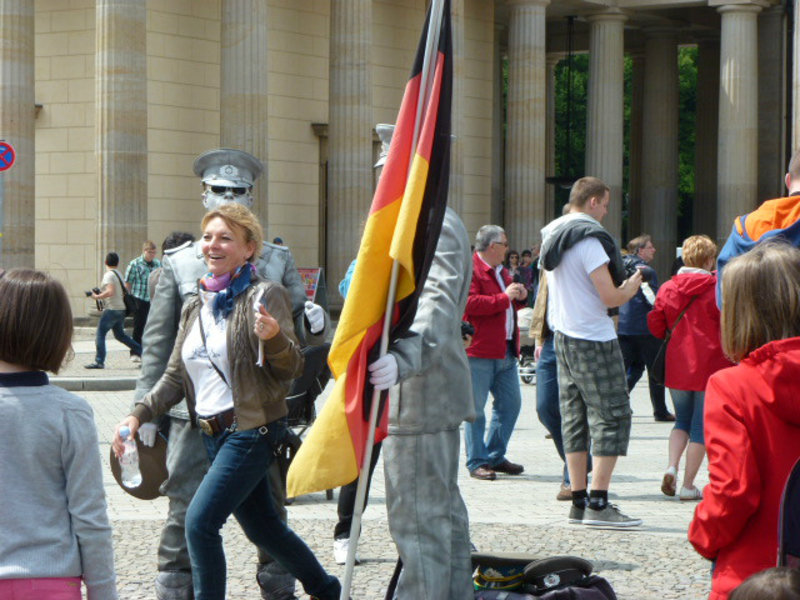 Street Performers at Brandenburg Gate