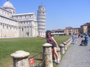 Harriet not pushing the leaning tower