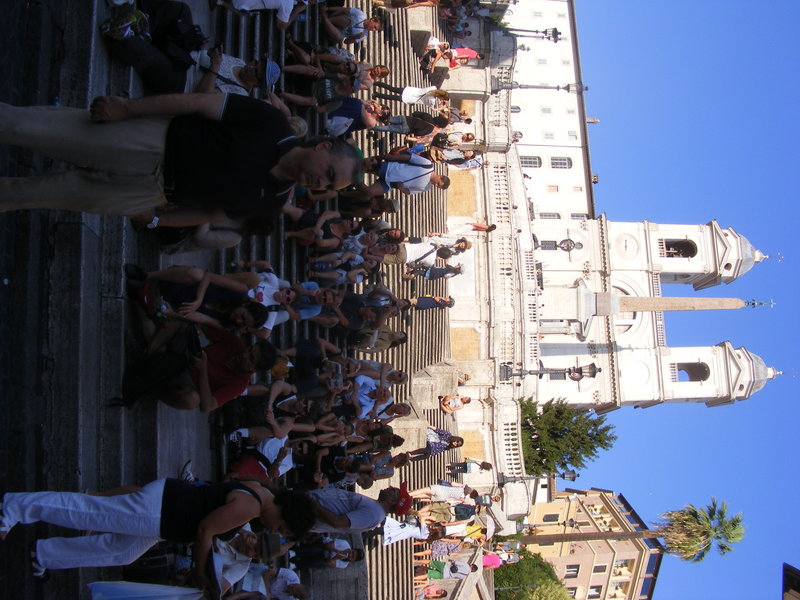 Find Harriet and Toby on the Spanish steps