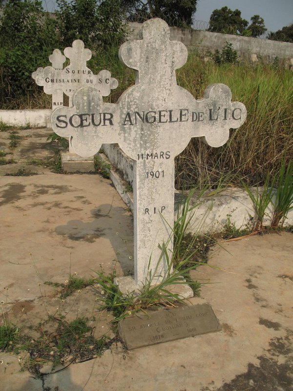 Cemetery at Kisantu