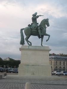30  Ludvig XIV patsaasta