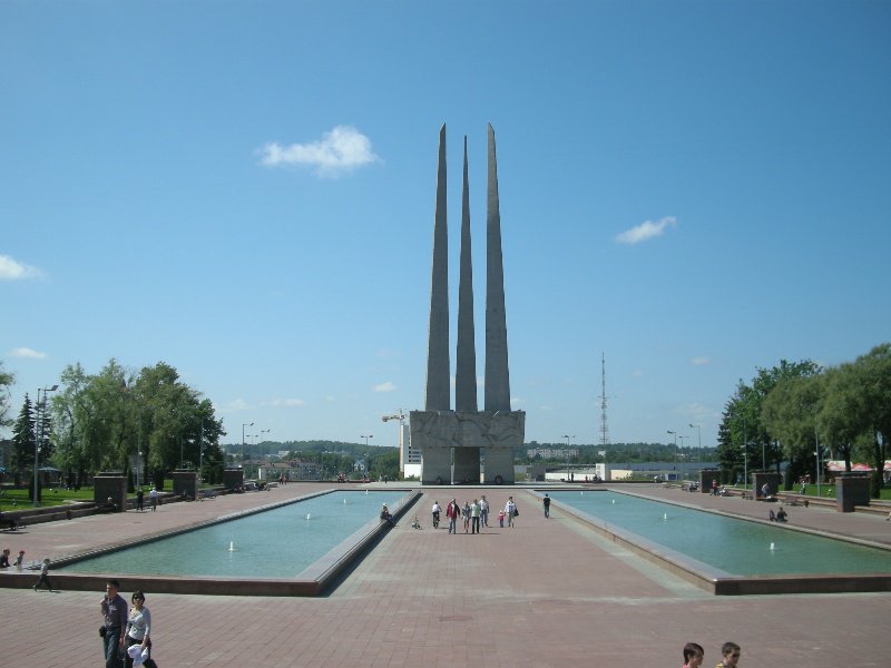 The Three Bayonets Memorial