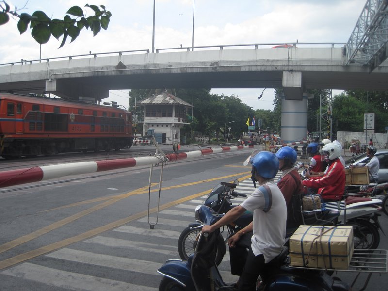 Bangkok safe road crossing