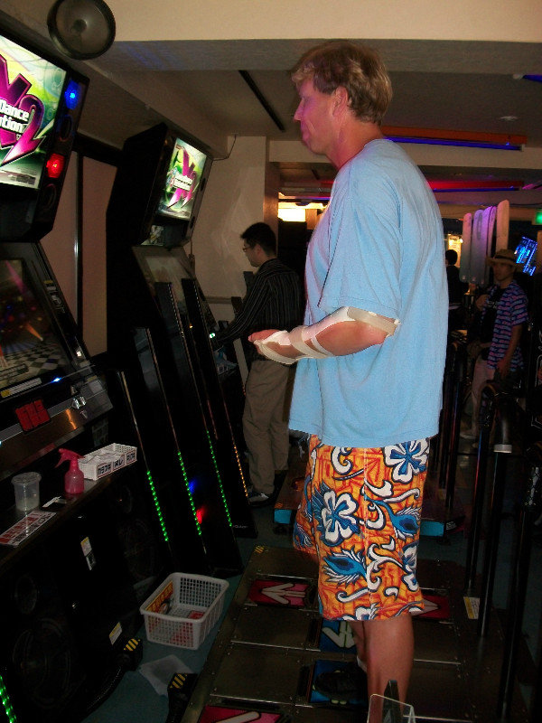 Cultural Highlight 5: Jeff Plays DDR in Japan