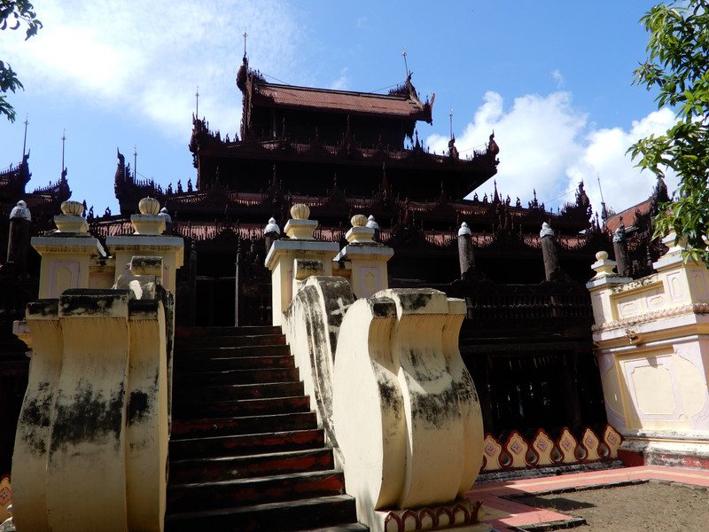Shwe In Bin Monastery