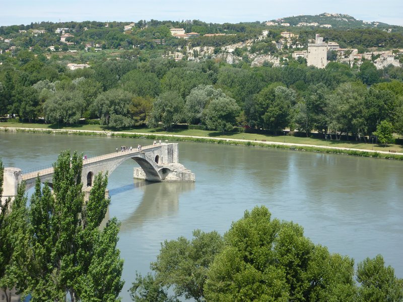 Pont de Avignon, the broken bridge