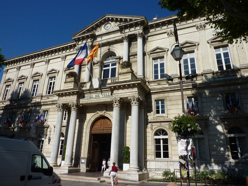 Hotel DeVille - Government offices
