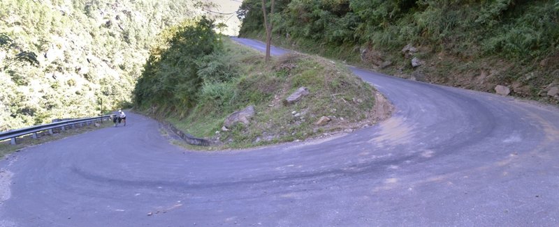 Hill up to Lhuntse