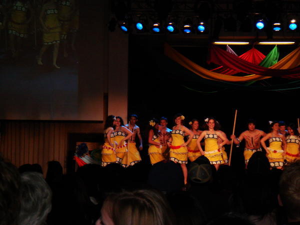 Chilean Easter Island dance at Fiesta