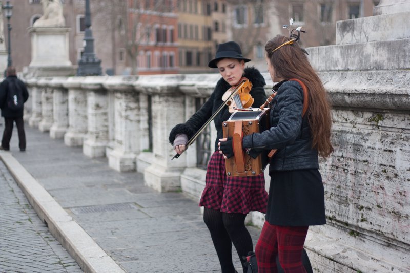 Musicians on the Ponte Sant Angelo