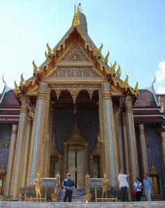 Scott in front of The Royal Pantheon @ The Temple of the Emerald Buddha