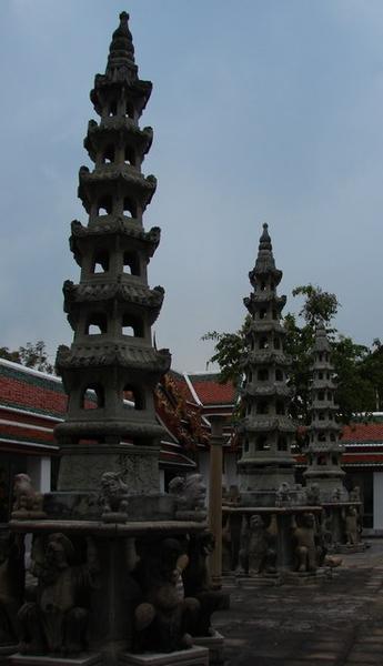 Courtyard - Temple of Reclining Buddha