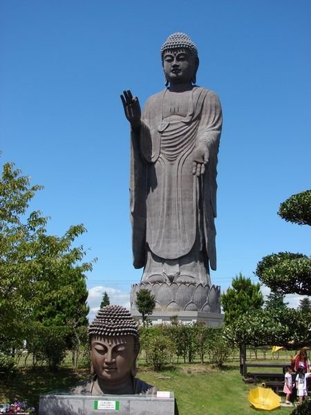 Ushika Daibutsu (Great image of Amida Buddha)