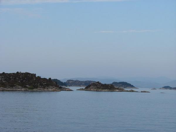 Islands south of Bergen