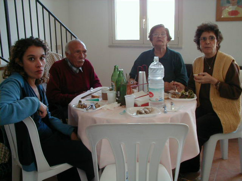 Lunchtime in Pioppo