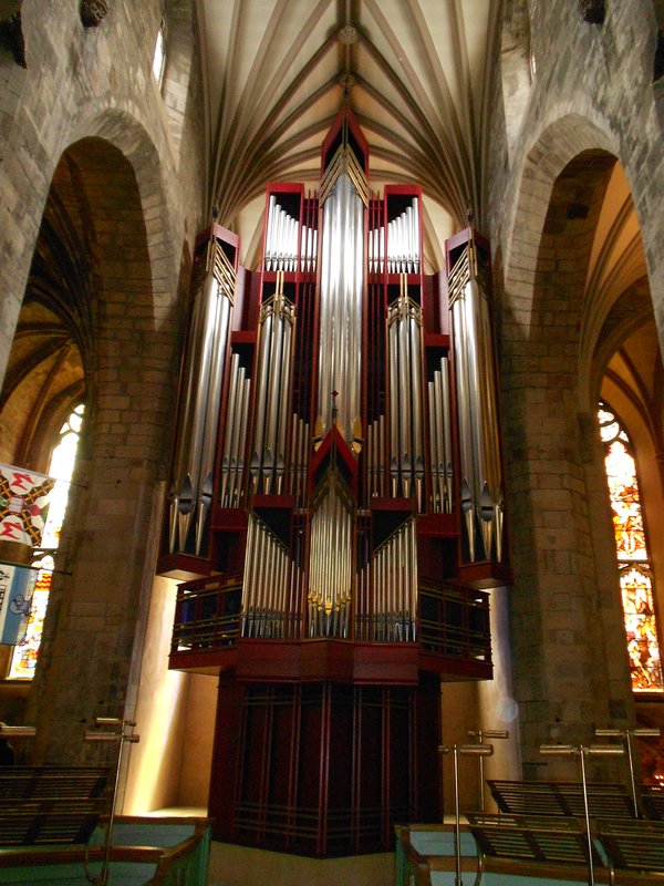 organ at St Giles cathedral