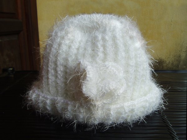 HAT'S MADE BY HANH