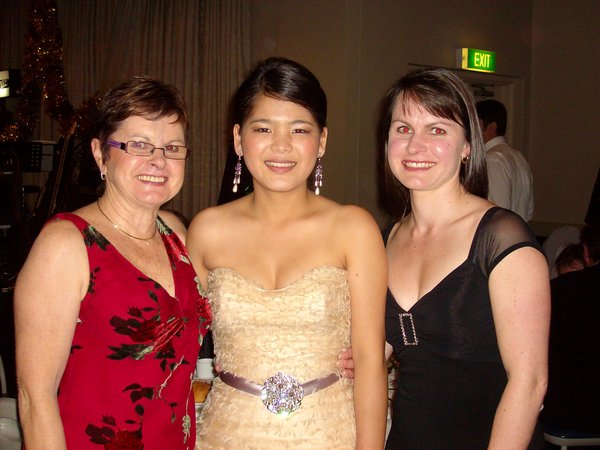 MARELYN, THANH AND LOREN