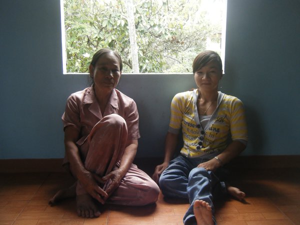 NHUNG AND HER MOTHER IN THEIR NEW HOUSE