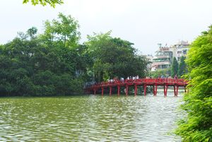 Lake Hoan Kiem