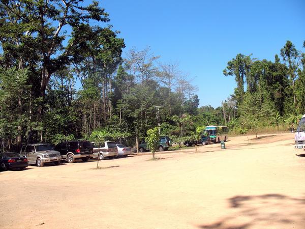 Zoobic Safari Parking