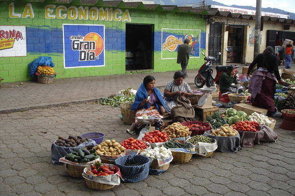 market in Antigua