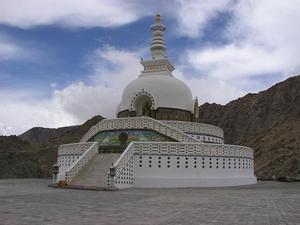 Pagoda Shanti Stupa
