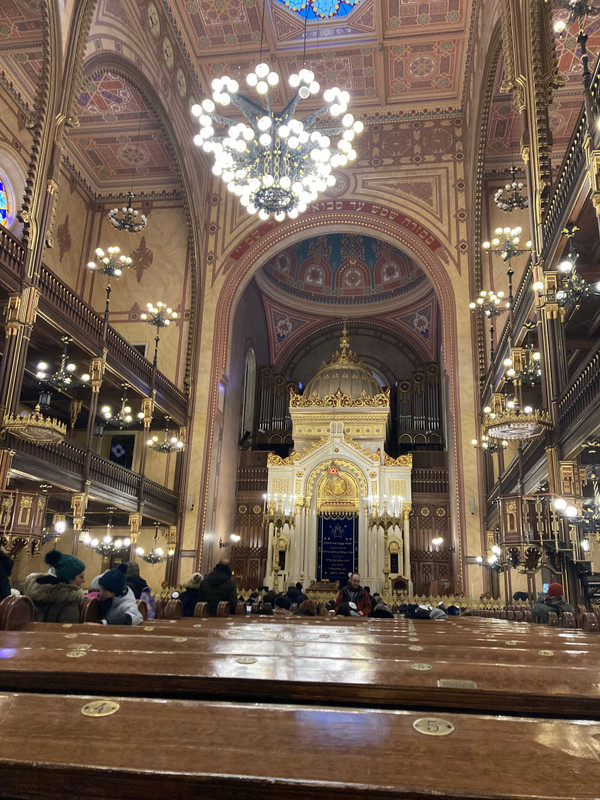 Inside Dohány Street Synagogue