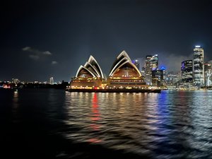 Returning on the ferry - Sydney Opera House