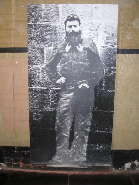 0033 NeD  Kelly 25yrs