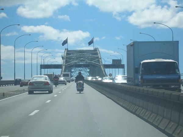 Auckland road bridge 