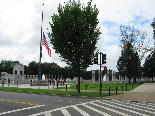 Look toward the WWII Memorial