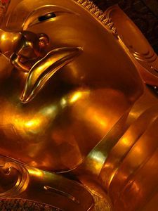 reclining buddha: wat pho