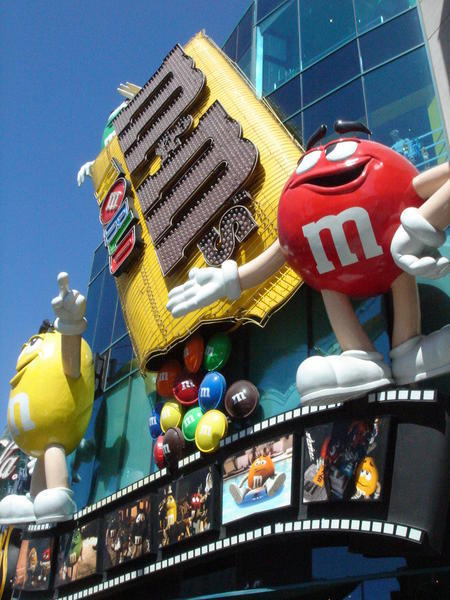 M&M Store
