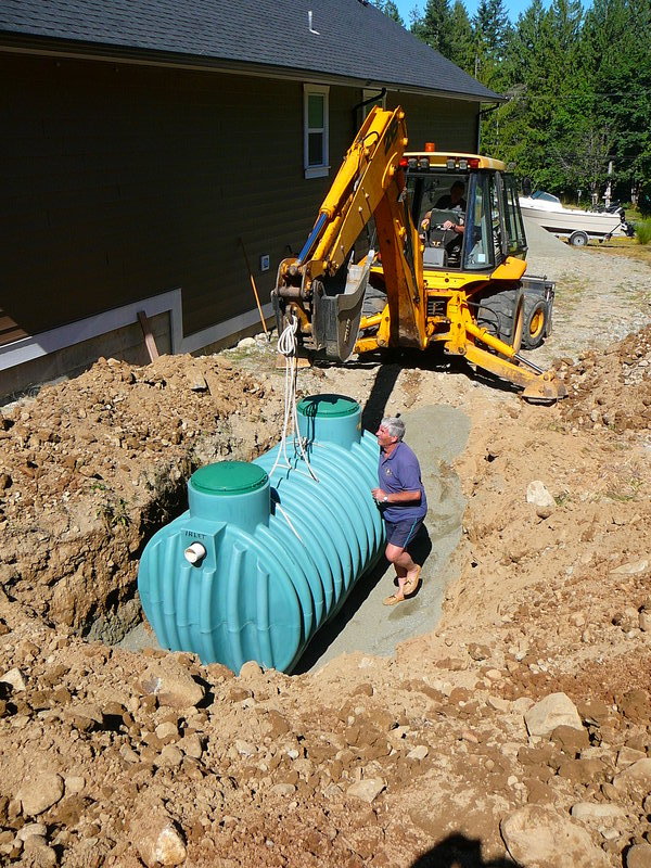1000 gallon cistern tank