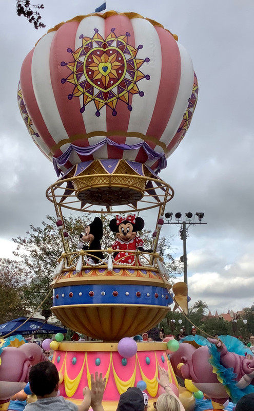 Mickey & Minnie Float