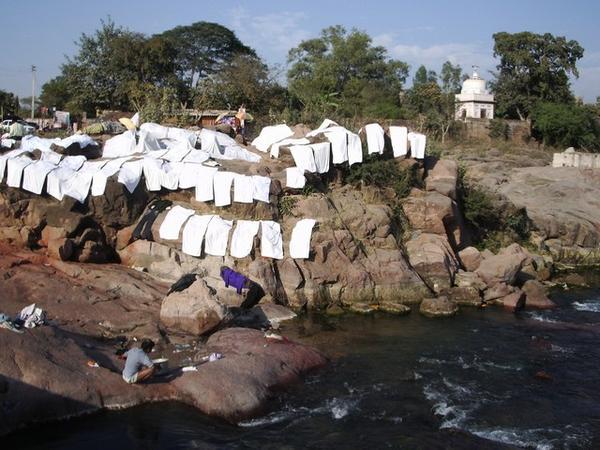 Hotel Laundry drying beside the Betwa River, Orchha