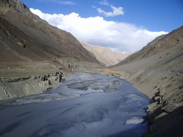 Sarchu and River